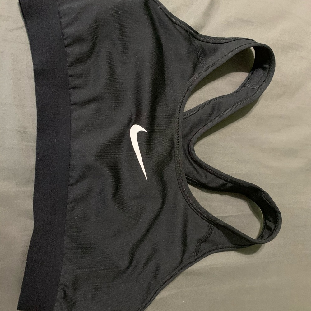 Sports bra